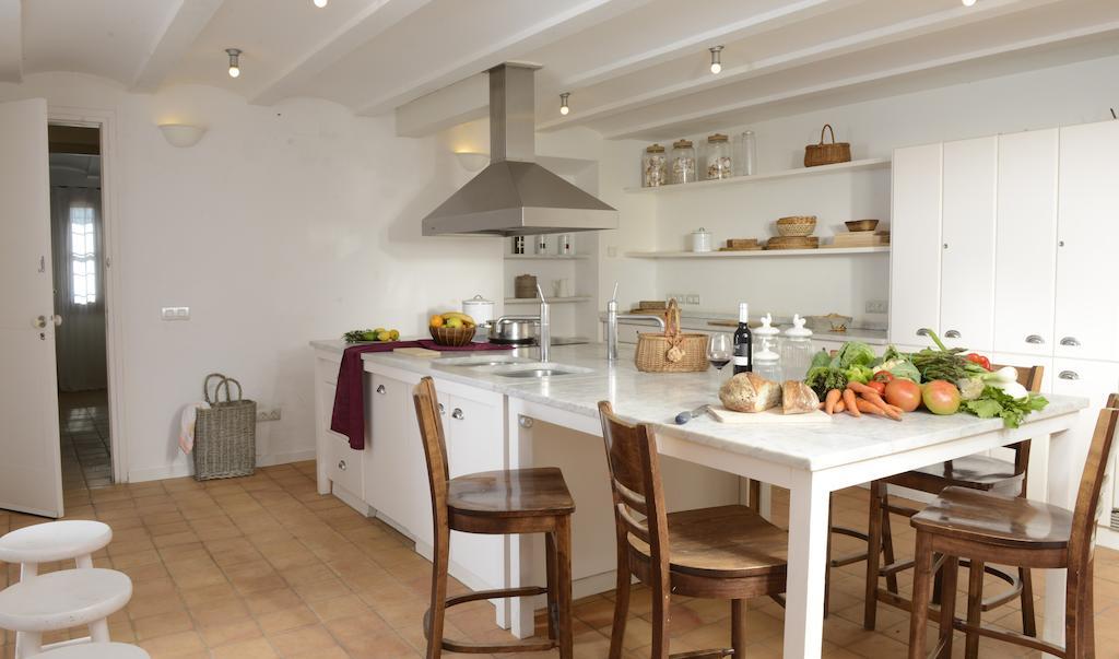Mas Del Mar Guest House Sant Pere Pescador Bagian luar foto